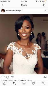 Follow Us Signature Bride On Instagram And Twitter And On Facebook Signature Us Makeup Trends Idee Coiffure Mariage Coiffure Mariee Cheveux Mariage Chignon