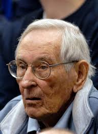 Former Jayhawk Hogben