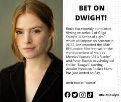 Rosie Steel's Instagram, Twitter & Facebook