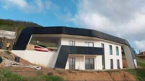 Casa solar pasiva es una empresa innovadora dedicada a la rehabilitación de casas según la tecnología solar pasiva. Primera Casa Autosuficiente Que Se Alimenta Por Energia Solar En El Principado Noticias Rtpa