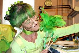 I would definitely recommend this location as during these times to. Who S That Green Lady Carroll Gardens Ny Patch