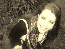 Hannah Burrows is fundraising for Cancer Research UK