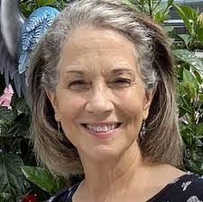 Pam Lloyd's Instagram, Twitter & Facebook