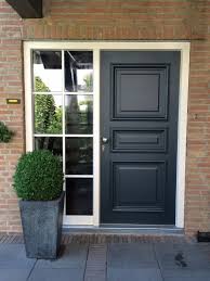 voordeur kunststof voordeur buitenkant huis schilderen grijze voordeuren