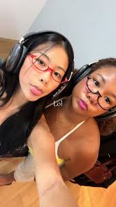 A Day in My Life: Bouquets, Dinner, and Puzzles