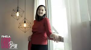 Raffi farid ahmad, yang lebih dikenal sebagai raffi ahmad atau kerap disapa aa' raffi (lahir di bandung, 17 februari 1987; Fimela Lady Boss Mona Ratuliu Menjadi Ibu Masa Kini Di Era Teknologi Entertainment Fimela Com