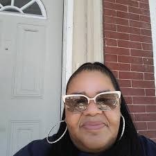 Leann Cobb's Instagram, Twitter & Facebook