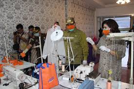 Mau belajar bisnis dan dapatkan modal usaha atau cari ide bisnis & peluang. Dekranasda Dairi Libatkan Para Penjahit Di Sidikalang Guna Memenuhi Kebutuhan Masker Dan Apd Yang Tinggi Metrokampung Com