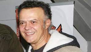 Ζω από την ελεημοσύνη παπαθανασίου και αντωνόπουλου, τους χρωστάω 66.000 ευρώ. 3afniazei O Mixalhs Reppas Zw Apo Thn Elehmosynh Toys To Apisteyto Poso Poy Xrwstaei Irafina