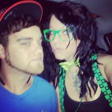 Amanda Gwen Whitlock (@AmandaGwen)