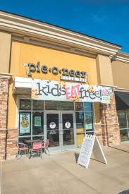 Kid Friendly Restaurants In Coastal Virginia Coastal Virginia Magazine March April 2017 Virginia Beach Restaurants Virginia Beach Kid Friendly Restaurants