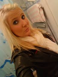 Skrattar röven av mig för din olycka din fule jävel