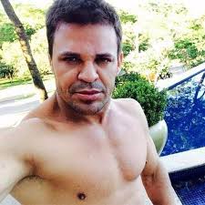 Eduardo costa e outros famosos fazem micropigmentação labial: Eduardo Costa Santos Home Facebook