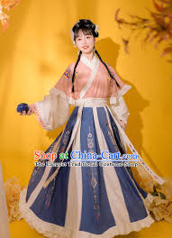 Traditional Chinese Ancient Shang Dynasty Princess Costume and ...