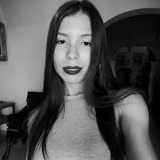 Emily Casanova (@emicasanova_) • Instagram photos and videos