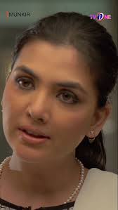 Hum Na He Mai Na She Mai Kon Deyga Izat Ke Roti..