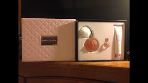 It was announced on february 20, 2015, that grande would be releasing her own signature fragrance. Ari Fragrance Gift Set By Ariana Grande Unboxing Review Youtube