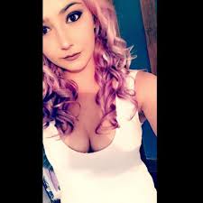 Violet Welch (@violetwelch)