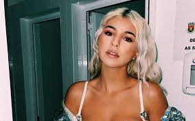 Bárbara sofia holanda bandeira is a portuguese pop singer. Xm4symwnfompgm