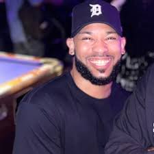 Marisa Tomei is the only correct answer