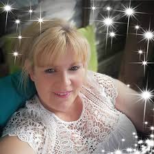 Cakes by Lesley Marie