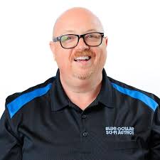 The Expanding Universe 10: A Science Fiction Exploration : Martelle, Craig,  Jennsen, G.S., Williscroft, Robert G., Henwick, Mark, Ruskin, Steve,  Schoen, Lawrence M., Gemmell, J.C., Foote, Peter J., Simpson, C.M.,  Rawlinson, J: