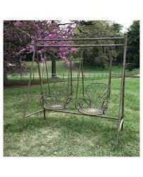 Votre salon de jardin en fer forgé ou accessoire vous sera envoyé en express en vingt à quarante. Balancelle De Jardin En Fer Forge Confortable 469 00 Inspi Deco