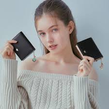 J.ESTINA DEWY Bifold Half Wallet Detachable Heart Charm Decoration Embossed  Cowhide Bill Card Wallet