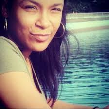 Danielle Bowie (bowie0824)