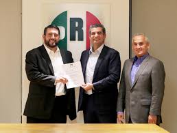 La mañana de este martes ricardo barroso agramont, acompañado por francisco, pancho pelayo covarrubias presentó su registró ante su. Nombra Enrique Ochoa A Alfio Vega Y A Ricardo Barroso Como Delegados Del Cen Del Pri En Sonora Y Sinaloa Pri
