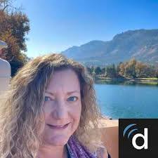 Nadia Tayeb's Instagram, Twitter & Facebook