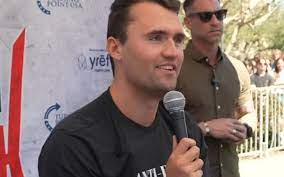 Descubra quem era Charlie Kirk, ativista aliado de Trump morto nos EUA