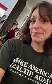 Lesa Ostrander and I would like to wish all the ADMINS AND MODERATORS A  Very HAPPY NEW YEARS.... If not for these people Mike Arroyo , Selena  Anstead , Sherri Focht ,