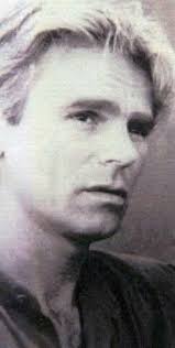 Pin van Deborah Lindley op RDA