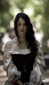 Found On Bing From Aminoapps Com Short Black Hairstyles Medieval Girl Aesthetic Snow White Halloween Costume