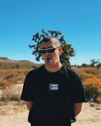 La nueva canción de bad bunny es sobre una historia de amor que llega a su fin. Pin En Noticias De Cuba