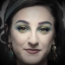 Dark eyeliner photos — Glass