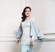 Baju kurung is the traditional malay attire for women. 20 Ide Fesyen Baju Kurung Moden Terkini 2016 Little One Scandles
