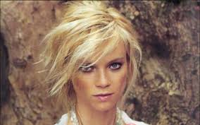 Download Barbara Whitmore Amy Smart TV Show Stargirl HD Wallpaper