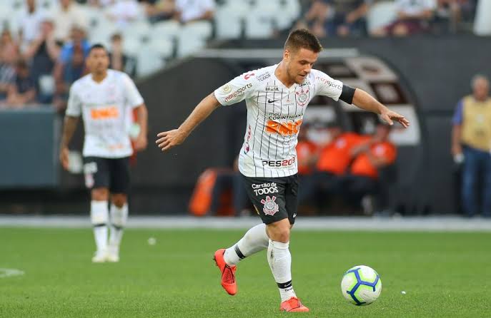[COMENTE] Para você, por quais motivos Ramiro não vingou como esperado pelo clube e torcida?
