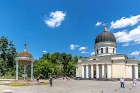 Republica moldova), is a landlocked country in eastern europe. Um Dia Em Chisinau Capital Da Moldavia Viajo Logo Existo