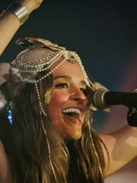 Top pianists Katherine Austin and Maria Mo to play in Thames