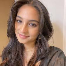 🦋𝒩𝑒𝑜 𝒮𝓅𝑜𝓉𝓁𝒾𝑔𝒽𝓉🦋 Veda *ΛNTHEIĂ* Bireddy #87 ✩Big Sister✩  Soyeong *Solaura* Kacvinsky #77 ✩Year✩ sophomore ✩Major✩ earth &  environmental sciences ✩Minor✩ English ✩Ethnicity✩ Indian 🇮🇳 ✩Favorite  food✩ gobi manchurian ✩Hobbies ...