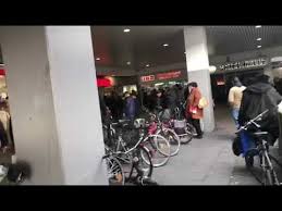 Ich finde das dass city center sich überhaupt nicht darum bemüht qualität anzubieten. Gerade Bomben Alarm In City Center Koln Chorweiler Youtube