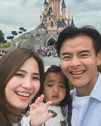 Sorry GG it's not like mama papa don't love you 😌 our toddler now can say  NOOOOO to camera. Well, well, well.