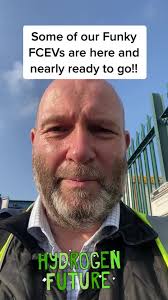 Neil Miles (@neil.miles)