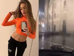 7,5 come una zoccola di tutte le zoccole del web. Milano Sicurezza Violata In Piazza Duomo Per Fare Un Selfie Da Postare Sulla Rete Cronaca 7giorni
