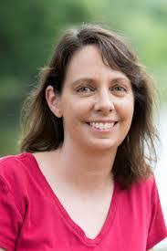 Renee Seeley's Instagram, Twitter & Facebook