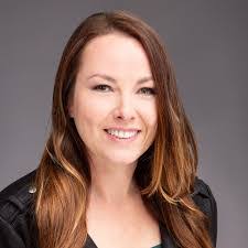 Suzanne Eason's Instagram, Twitter & Facebook