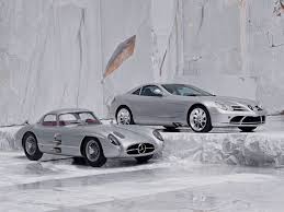 17 Photos Of Classic Cars Next To Their Modern Version Amazing Cars Classic Cars Luxury Cars